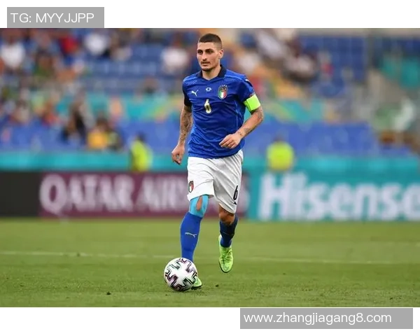 深入了解世界著名足球球星的成长经历与辉煌成就